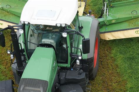 Fendt Krone Easycut Triple Maaicombinatie Met Fendt Trekkerweb