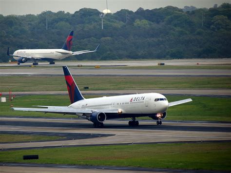 Delta Air Lines Fleet Boeing 767 300 Details And Pictures