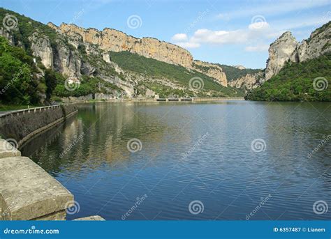 Rio Ebro Embalse De Sobron 05 Stock Image | CartoonDealer.com #6357487