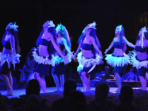 Luau Kalamaku - Kilohana Plantation - Kauai Luau Tickets