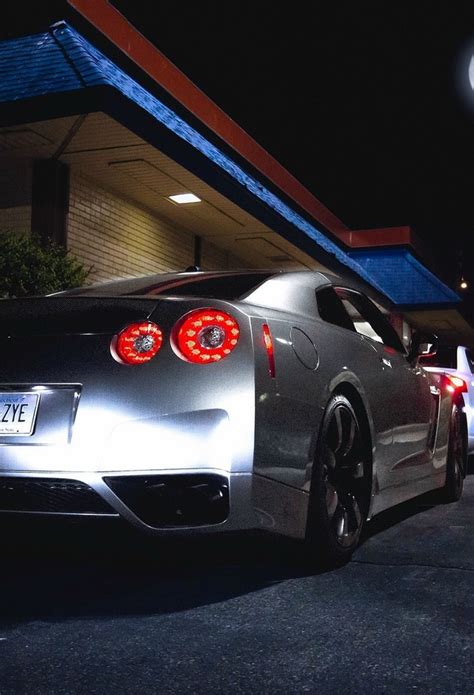 Dreamer Garage Nissan Gt R Via