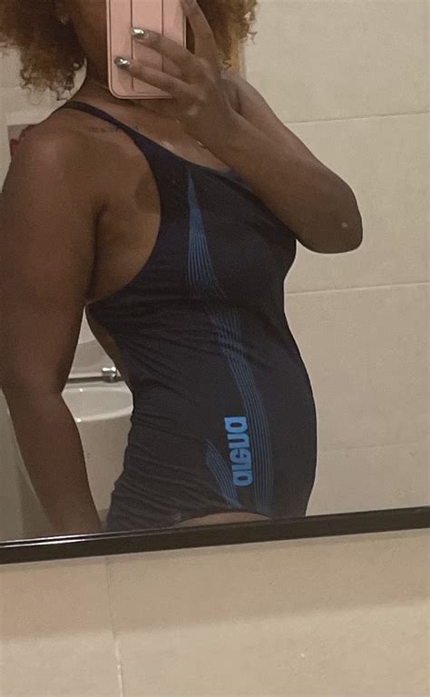 Hot Couple On Twitter Want To Jump With Me