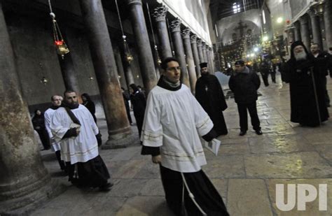 Photo Christians Celebrate Christmas Eve In Bethlehem Jer