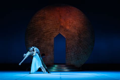 Bayadère Nella Nuova Versione Di Benjamin Pech Debutta Al Teatro Dell