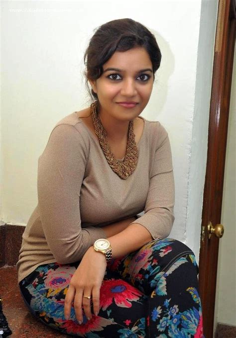 Actress Gallery Swathi Hot Boobs Shown Photos