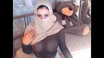 Horny Bigtits Babe Showing Her Pussy XVIDEOS