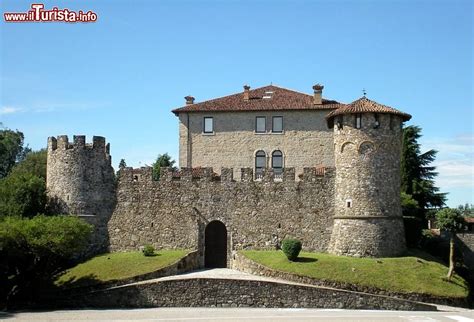 Il Castello Di Tricesimo In Provincia Di Udine Foto Tricesimo