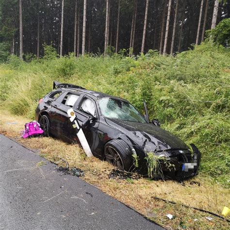 Wermelskirchen Unfall Auf Der A Richtung K Ln Radio Hilgen Wk