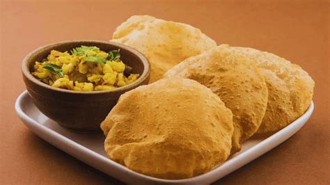 Puri Recipe - How to make Puri (पूरी) | Livofy