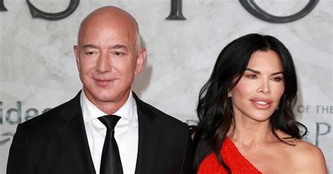 Amazon Founder Jeff Bezos Engaged To Girlfriend Lauren Sanchezreport