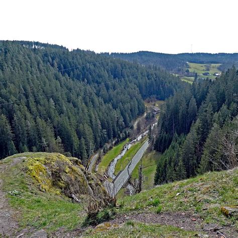 Wanderung Zum Schl Sslefelsen In Tennenbronn