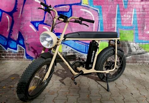 Uni Moke Starkes E Bike Im Moped Style Mit Langem Sitz Ebike News De