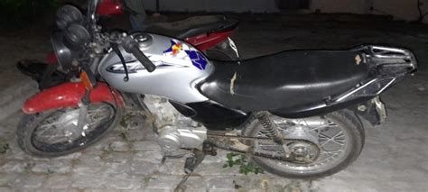 Cipm Suspeitos S O Abordados Por Policiais Do Peto Motocicleta