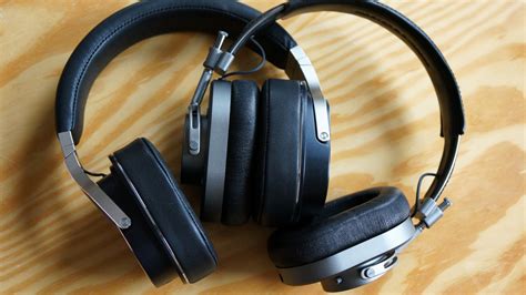 Embrace the bass: Beats headphones are popular for a reason - The Verge