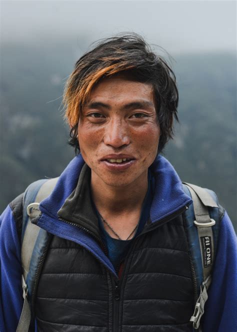 Travel Photographer In India Everest Base Camp Trek Krishna Angira