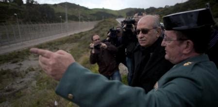 Fernández Díaz visita Melilla tras pedir un pacto de Estado sobre