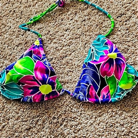 VENUS Swim New Venus Tropical Bikini Top Poshmark