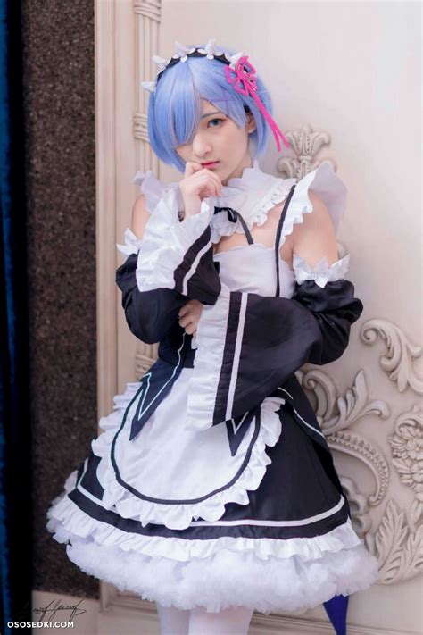 Rem Re Zero Fantasy Factory cosplay desnudo asiático 30 fotos