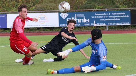 Fußball Landesliga Vier Platzverweise und ein Dreier für SKV