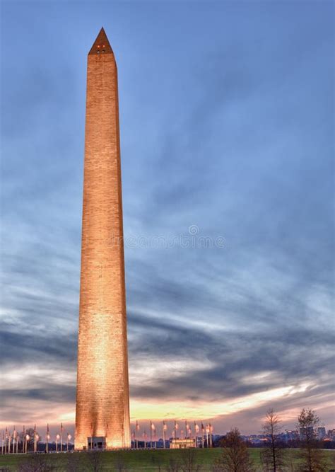 Wide Angle View Of Washington Monument Stock Photo Image Of Grass