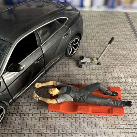 Scale Diorama Garage Car Service Mechanic On A Cart Under The Car Scale Diorama Hot
