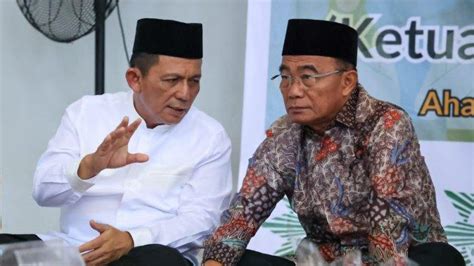 Bersama Menko PMK Gubernur Kepri Ansar Ahmad Hadiri Halalbihalal