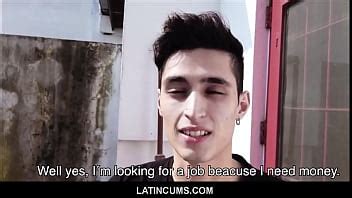 LatinCums Chico Latino Flaco Y Heterosexual Gay Por Dinero Pagado