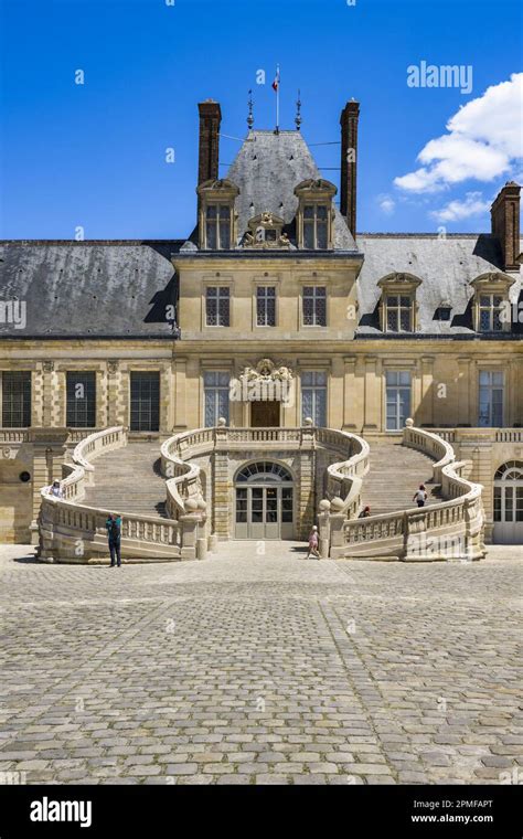 France Seine et Marne Fontainebleau château de Fontainebleau classé