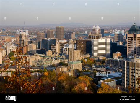 Montreal canada skyline hi-res stock photography and images - Alamy