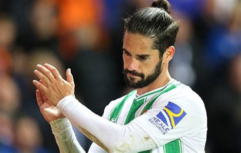 El Betis más cerca de renovar a Isco