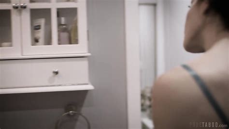 Brunette Gets Fucked Roughly Avi Love