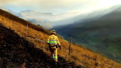 Cantabria Tiene Cuatro Incendios Forestales Activos Y Uno Controlado De