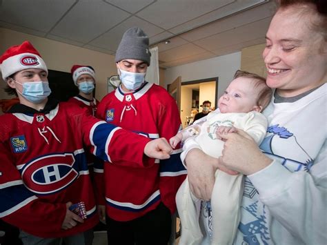 Photos: Canadiens visit Montreal Children's Hospital | Montreal Gazette