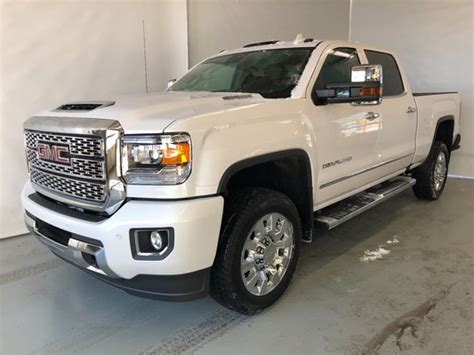 New 2019 Gmc Sierra 2500hd Denali Crew Cab Duramax White Frost Tricoat 90510 0 440