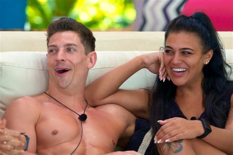 Netflix S Too Hot To Handle Renewed For More Seasons POPSUGAR Entertainment