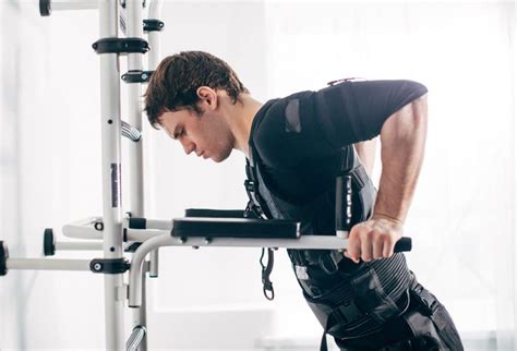 10 Best Weighted Vest Exercises And 5 Workouts For Next Level