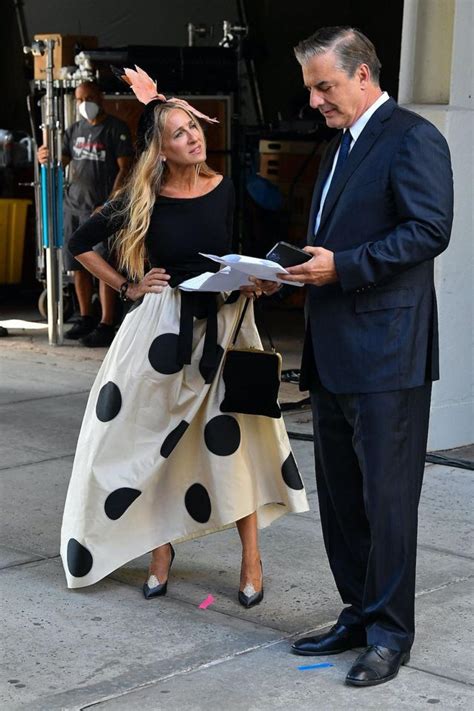 Sex and The City Just Like That Carrie et Big réunis sur de nouvelles photos de tournage