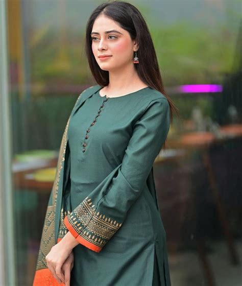 Actress Rimsha Waheed Kiani Beautiful Salwar Suit Fashion Designing