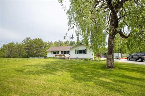 Pittston, ME Real Estate - Pittston Homes for Sale | realtor.com®