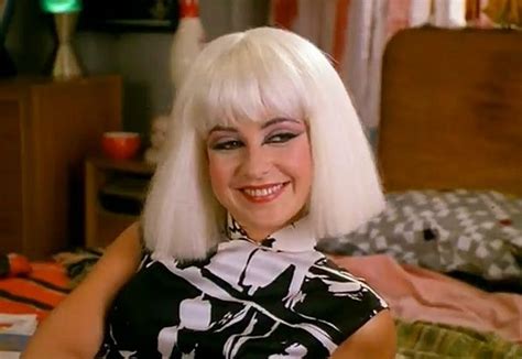 Iona Played By Annie Potts In Pretty In Pink 1986 Pretty In Pink