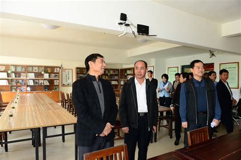 中组部调研组到我市调研基层党建工作