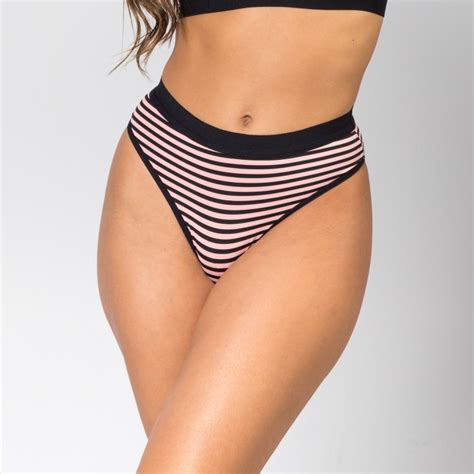 Calcinha Fio Poliamida Listras C S Largo Romance Ilumine Lingerie