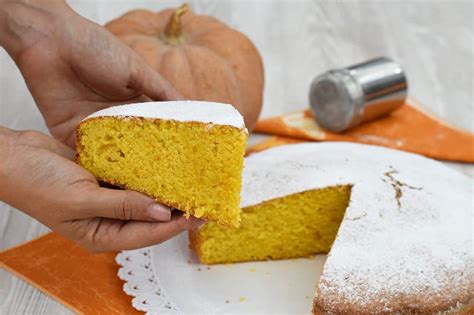 Torta Di Zucca E Mandorle Tuorlo Rosso