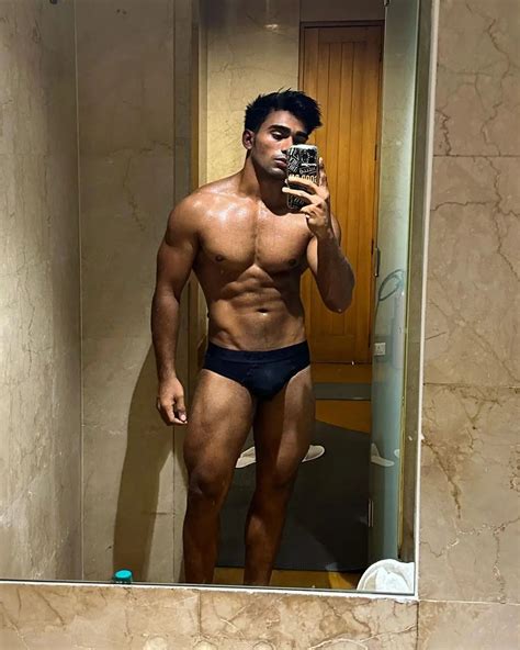 Shirtless Bollywood Men Insta Hottie Strips Down For The Gram Bikini Bottoms Only Pls