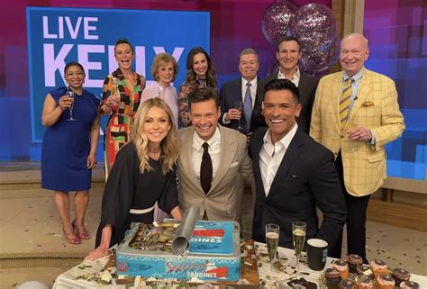 Ryan Seacrest films final episode of ‘Live With Kelly and Ryan’