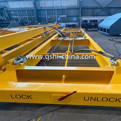 Semi Automatic Mechanical 20FT 40FT Container Spreader China 20FT