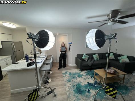 Skylar Vox Skylarvox Onlyskylarvox Theskylarvox Nude Onlyfans Photo Nudostar Tv