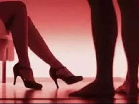 Sex Racket Was Going On Spa Center Meerut Women Were Found Objectionable Condition With Men