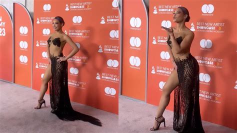 Video Ana del Castillo se robó la atención en los Latin Grammy que se