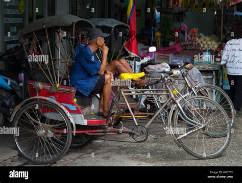 Thailand cycle rickshaw hi-res stock photography and images - Alamy